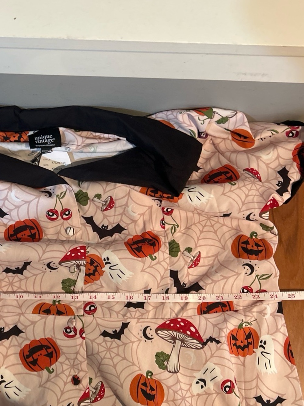 Unique Vintage Halloween Pumpkin Print Dress with Black Collar - Picture 6 of 9